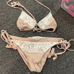 Brand new tiare hawaii size medium lace and tan bikini triangle with ruffle